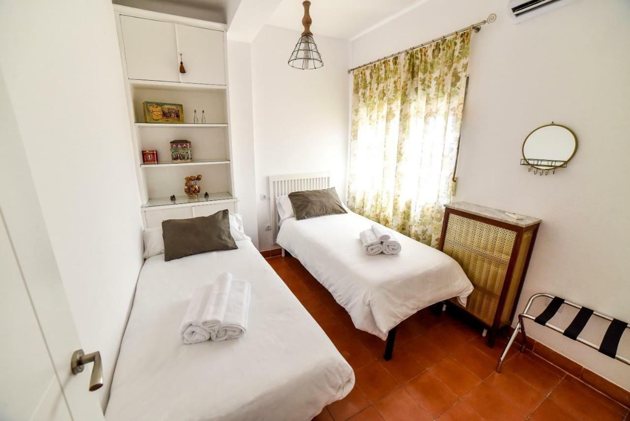 Alohamundi Arjona Apartment เซบีญา ภายนอก รูปภาพ